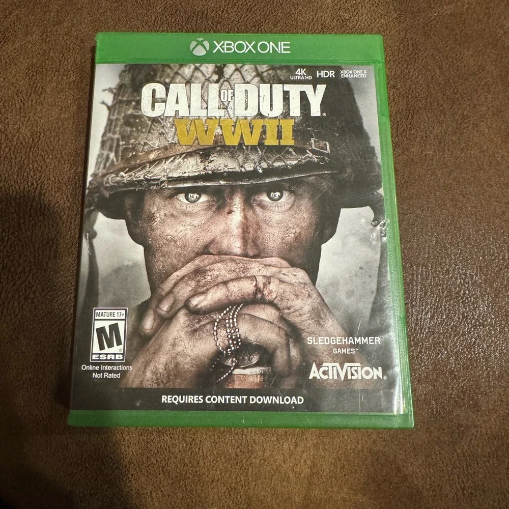 Microsoft Xbox One Call of Duty: WWII - Green Case